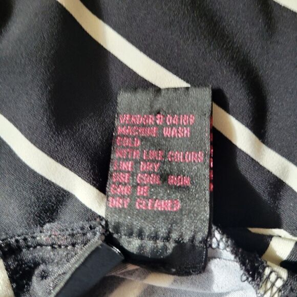 Shape Fx Black White Striped Sleeveless V-Neck Body Hugging Dress Size M - Picture 11 of 14